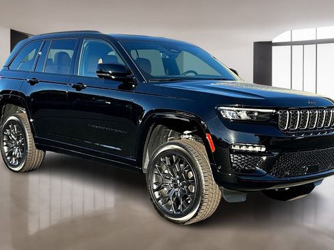 New 2025 Jeep Grand Cherokee Summit image 1