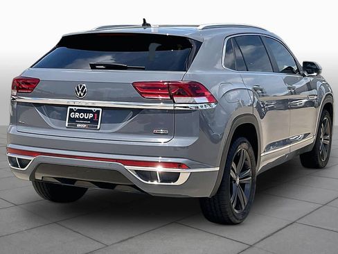 Used 2022 Volkswagen Atlas Cross Sport SEL R-Line AWD/4WD image 13