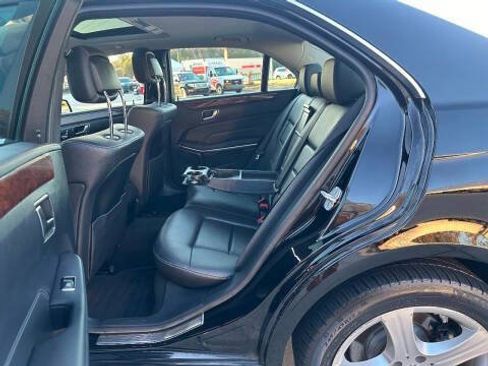 Used 2014 Mercedes-Benz E 350 Sedan image 7