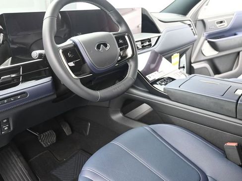 New 2026 INFINITI QX80 4WD image 15