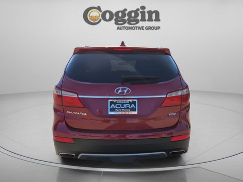 Used 2014 Hyundai Santa Fe GLS image 7