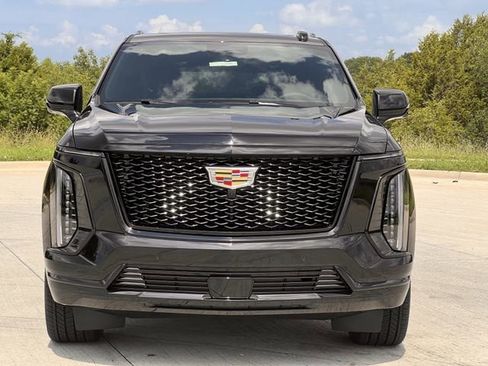 New 2026 Cadillac Escalade ESV Sport w/ Touring Package AWD/4WD image 8