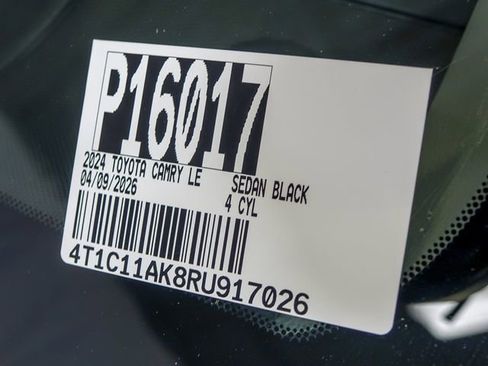 Used 2024 Toyota Camry LE FWD image 27