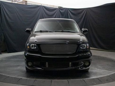 Used 2002 Ford F150 Lightning RWD image 5