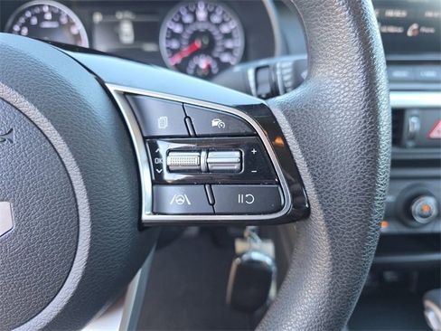 Used 2023 Kia Forte LXS w/ LXS Technology Package image 29