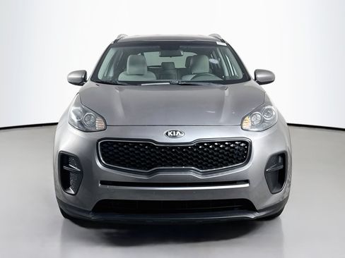 Used 2017 Kia Sportage LX w/ LX Popular Package FWD image 2