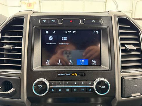 Used 2019 Ford Expedition Max XLT AWD/4WD image 32