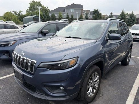 Used 2021 Jeep Cherokee Latitude Lux w/ Sun & Sound Group AWD/4WD image 5