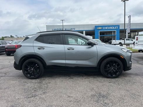Used 2024 Buick Encore GX Sport Touring w/ Experience Buick Package FWD image 2