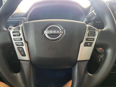 Used 2024 Nissan Titan SV AWD/4WD image 22
