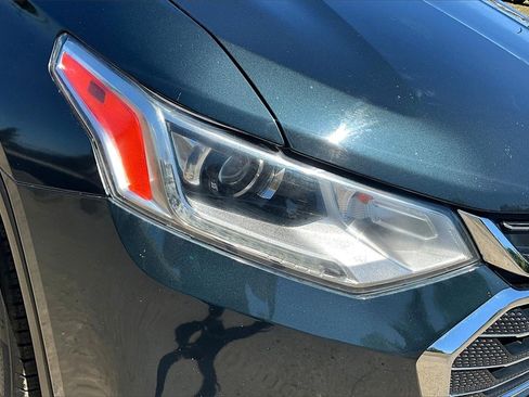 Used 2020 Chevrolet Traverse LT w/ LT Premium Package image 27