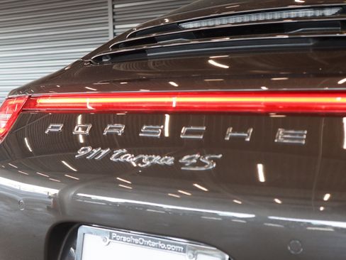Used 2015 Porsche 911 Targa 4S image 25