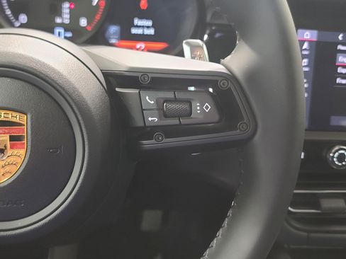 New 2026 Porsche Macan AWD/4WD image 18