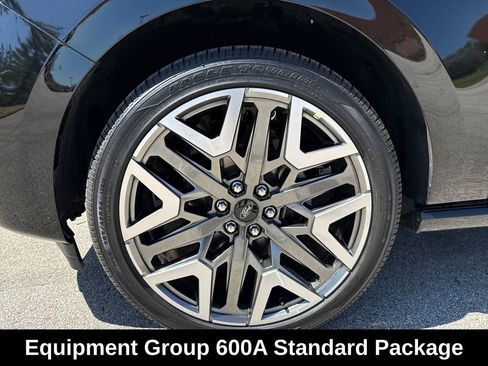 Used 2026 Ford Expedition Platinum w/ Platinum Ultimate Package AWD/4WD image 11