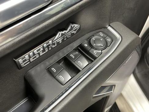 Used 2022 Chevrolet Silverado 1500 High Country w/ High Country Premium Package image 22