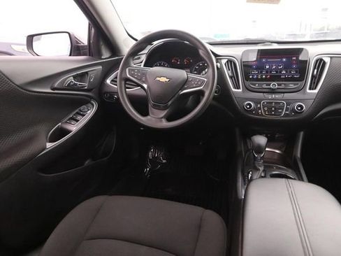 Used 2024 Chevrolet Malibu LT image 22