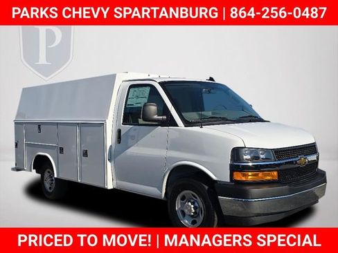New 2025 Chevrolet Express 3500 w/ Power Convenience Package image 2