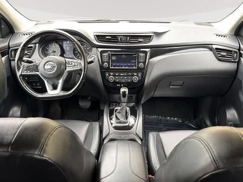 Used 2022 Nissan Rogue Sport SL AWD/4WD image 9