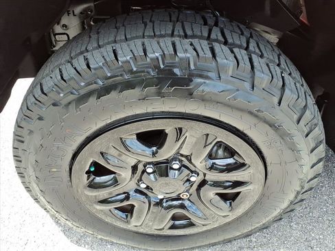 Used 2024 Toyota Tundra SR AWD/4WD image 10