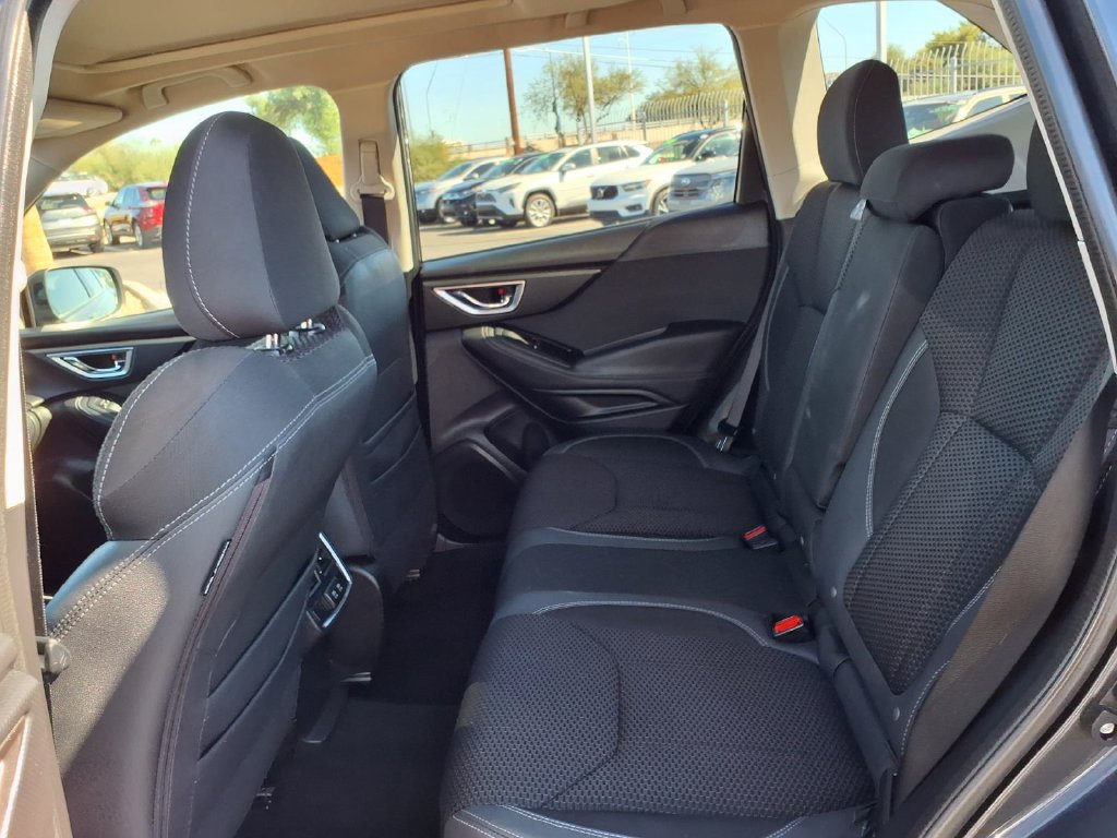 Used 2019 Subaru Forester Premium AWD/4WD image 22