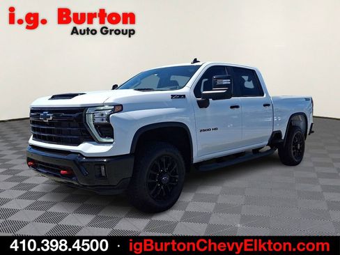 New 2026 Chevrolet Silverado 2500 LT w/ Trail Boss Package AWD/4WD image 2