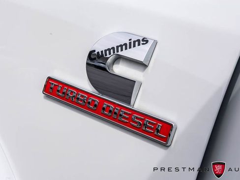 Used 2019 RAM 3500 Laramie AWD/4WD image 4