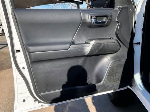 Used 2023 Toyota Tacoma TRD Off-Road w/ Technology Package image 24