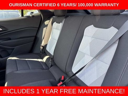 Used 2024 Chevrolet Trax RS FWD image 19