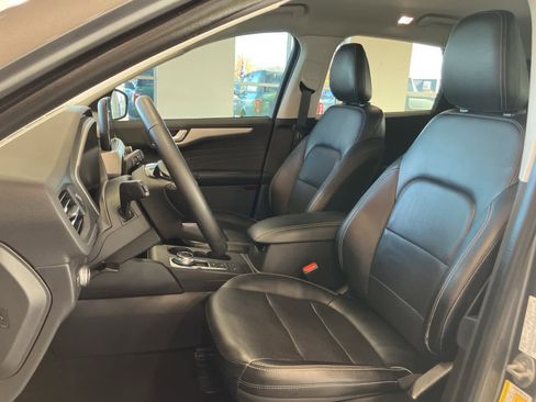 Certified 2022 Ford Escape SEL image 11