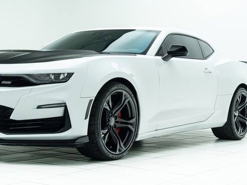 Used 2023 Chevrolet Camaro SS image 9