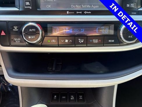 Used 2016 Toyota Highlander Limited AWD/4WD image 33