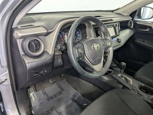 Used 2017 Toyota RAV4 XLE image 9
