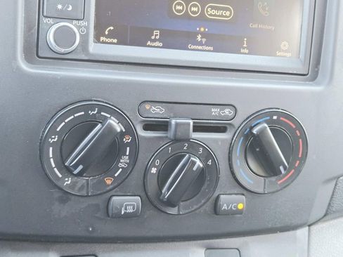 Used 2020 Nissan NV200 SV image 27
