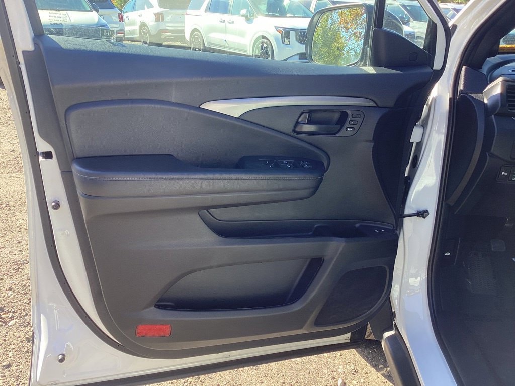 Used 2024 Honda Passport EX-L image 10