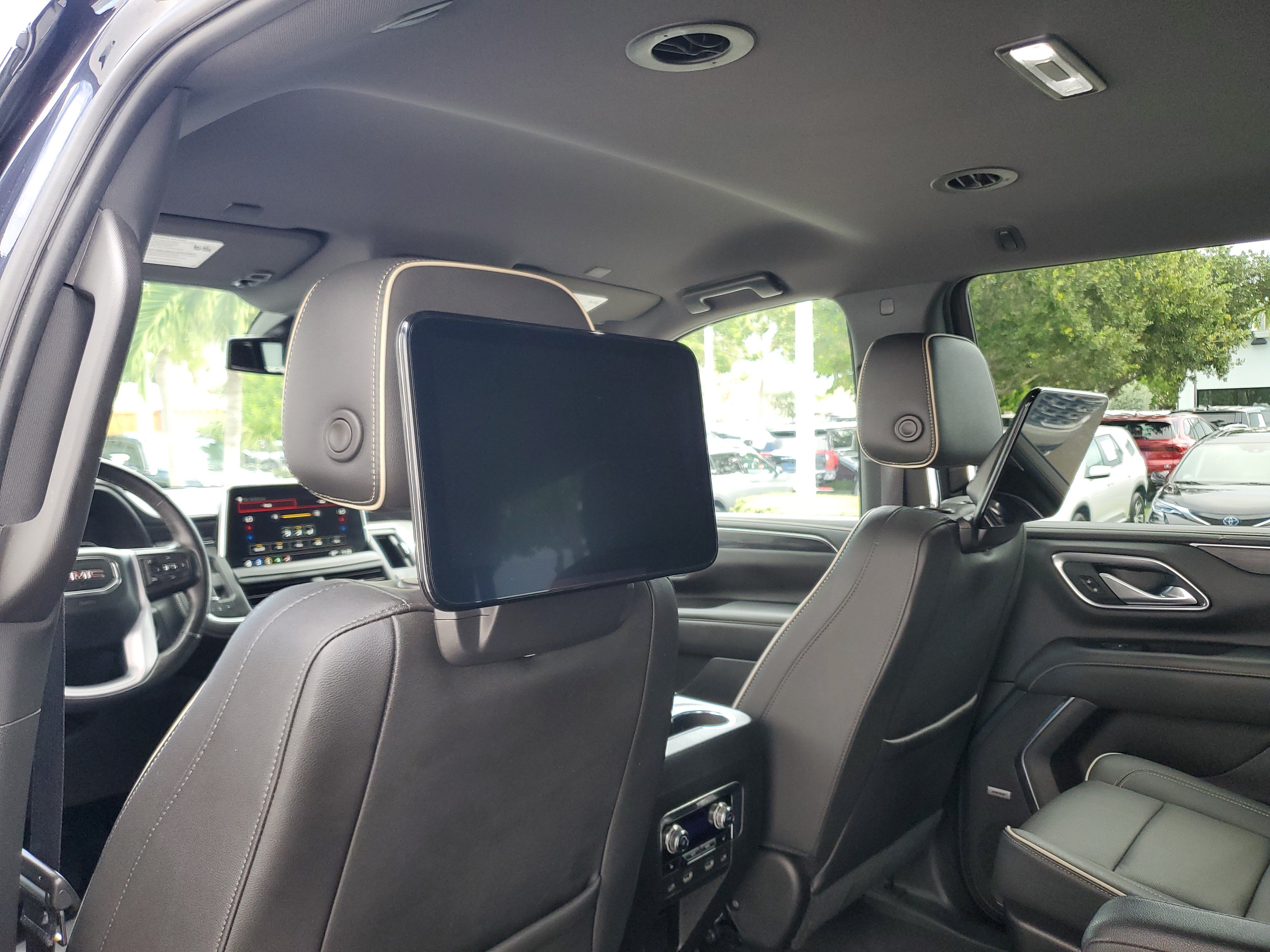 Certified 2021 GMC Yukon SLT w/ Rear Media and Nav Package RWD image 14