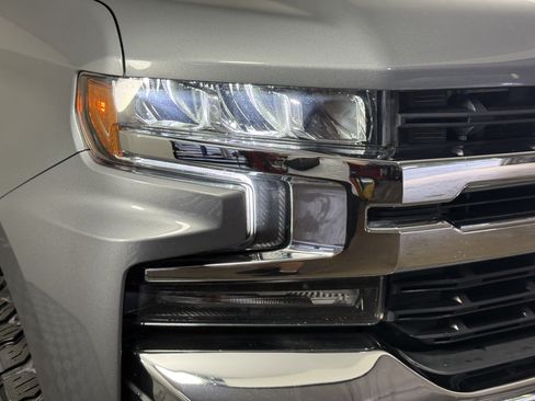 Used 2021 Chevrolet Silverado 1500 LT w/ Z71 Off-Road Package AWD/4WD image 7