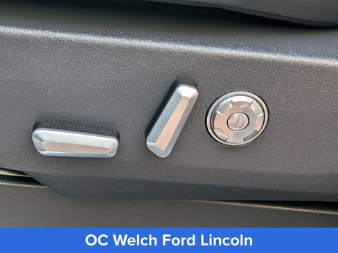 Certified 2025 Lincoln Navigator Black Label AWD/4WD image 22