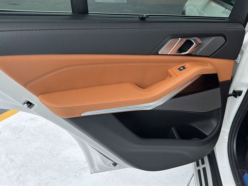 New 2026 BMW X5 xDrive40i AWD/4WD image 18