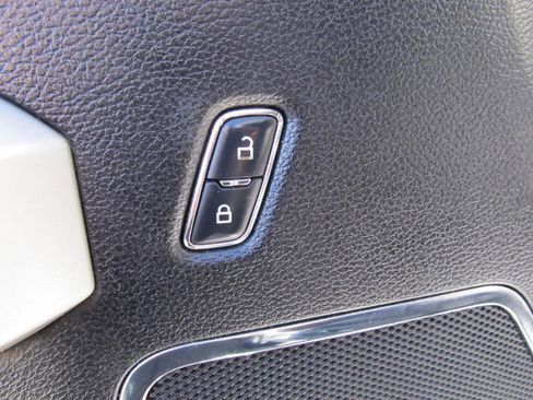 Used 2017 Ford F350 Lariat w/ Chrome Package image 31