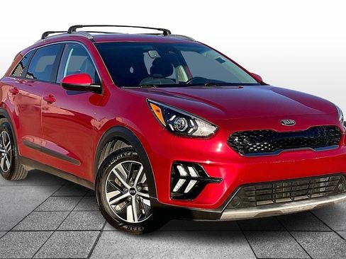 Used 2020 Kia Niro LXS image 2