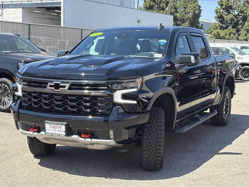 Used 2024 Chevrolet Silverado 1500 ZR2 AWD/4WD image 8