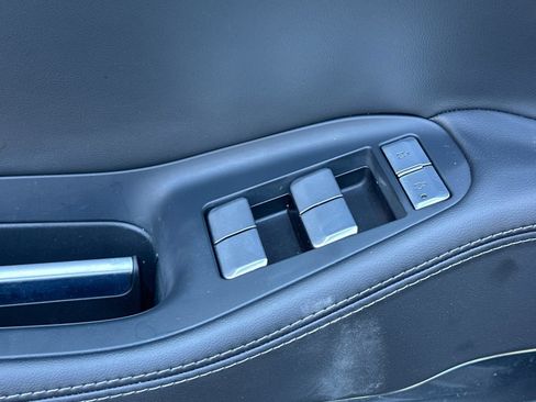 Used 2025 Lincoln Navigator Reserve AWD/4WD image 11