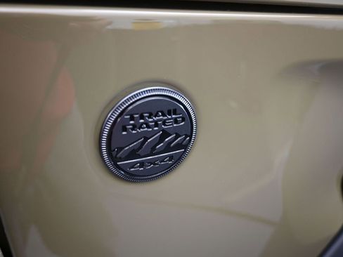 New 2026 Jeep Gladiator Sport image 41