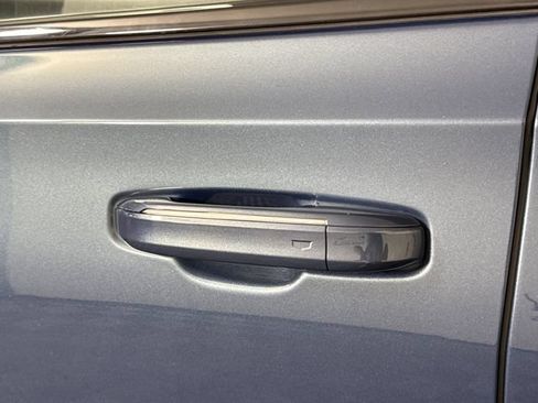 Used 2025 Cadillac Escalade Sport Platinum w/ LPO, Floor Liner Package AWD/4WD image 4