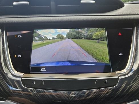 Used 2025 Cadillac XT6 Premium Luxury image 33