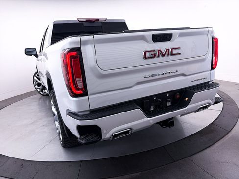 Used 2025 GMC Sierra 1500 Denali AWD/4WD image 4