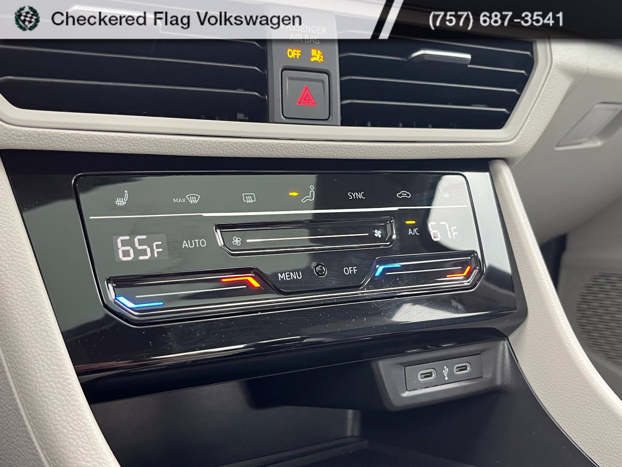 Used 2026 Volkswagen Jetta SE FWD image 40