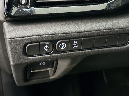 Used 2025 Acura MDX SH-AWD image 17