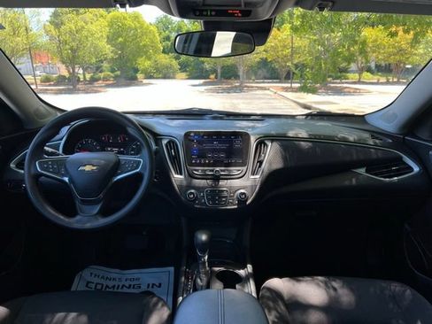 Used 2023 Chevrolet Malibu LT FWD image 27