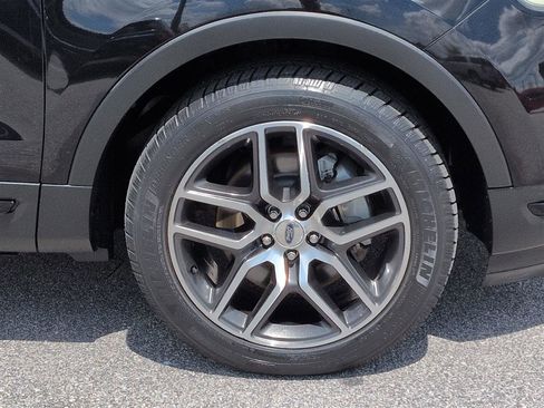 Used 2019 Ford Explorer Sport AWD/4WD image 10